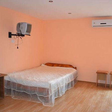 Vila Denisa Ефоріє-Норд Екстер'єр фото