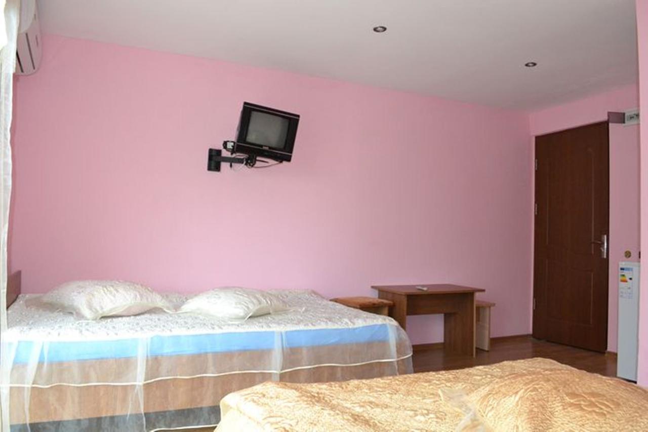 Vila Denisa Ефоріє-Норд Номер фото